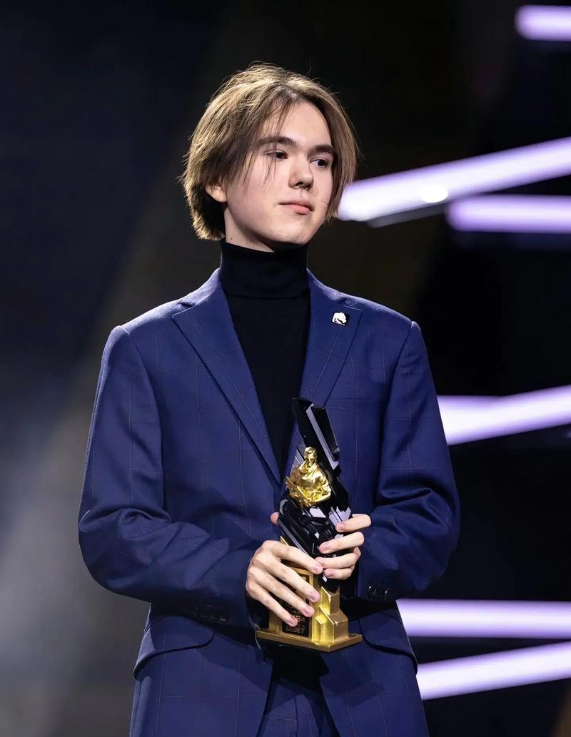 经理笔记：Tarzan坐拥八个MVP排在打野第一位；